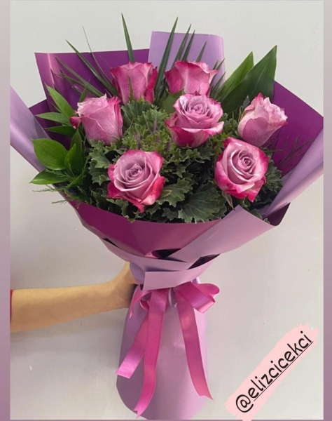 7 Pembe Gül Buket